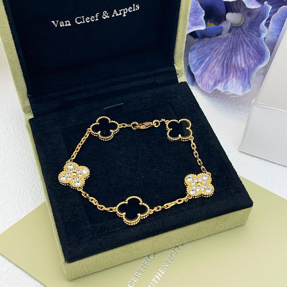 Van Cleef & Arpels Bracelet